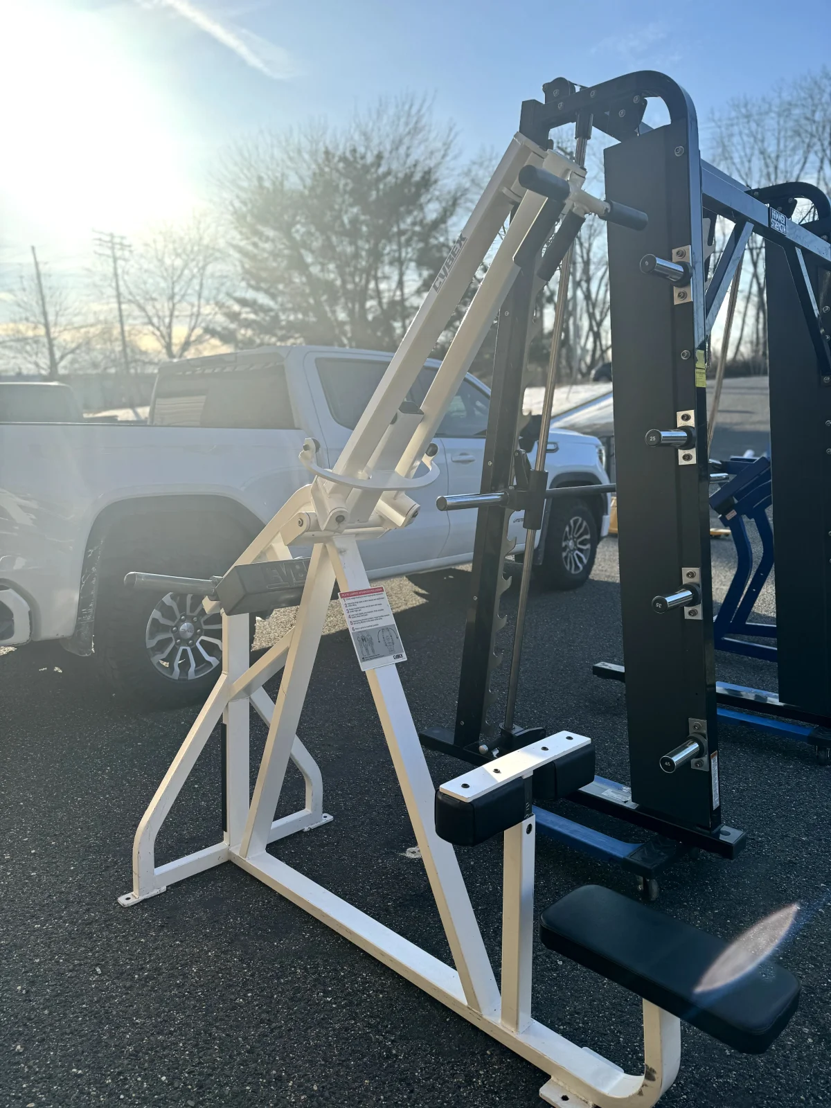 Cybex Plate Loaded Advanced Pulldown