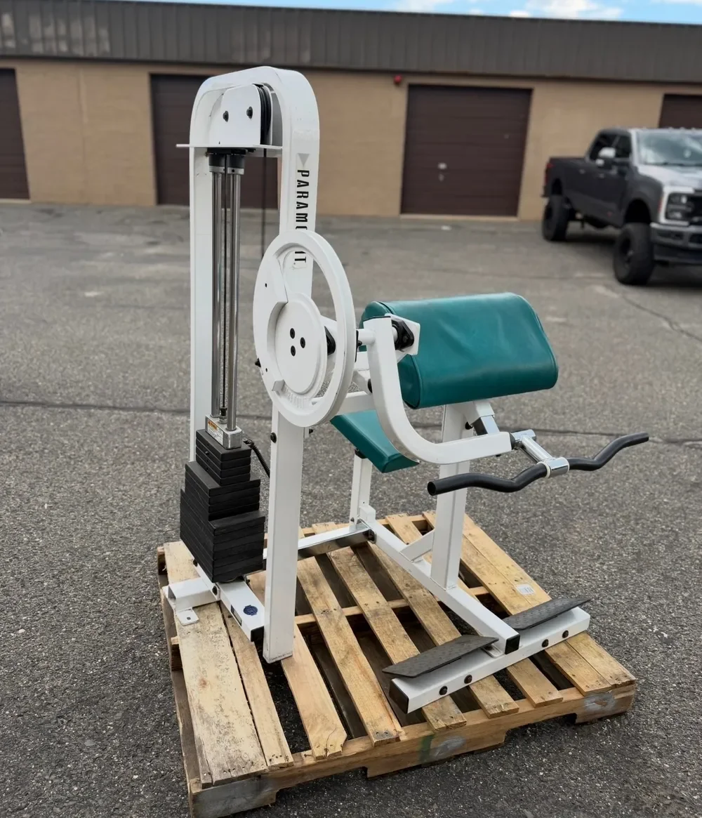 Paramount Selectorized Bicep Curl – photo 3